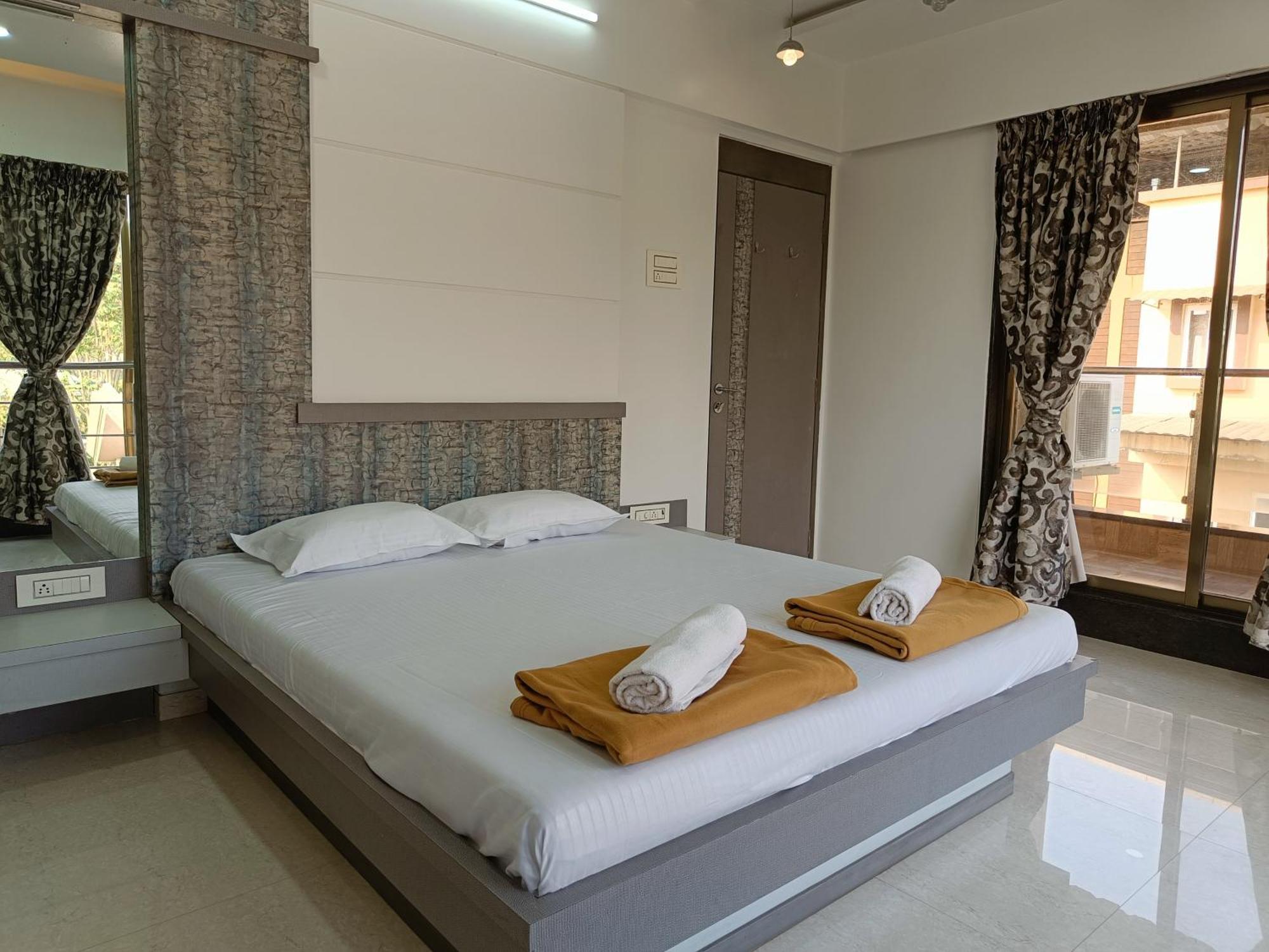 Rain Mist 4Bhk Luxury Villa With Private Pool Лонавала Экстерьер фото