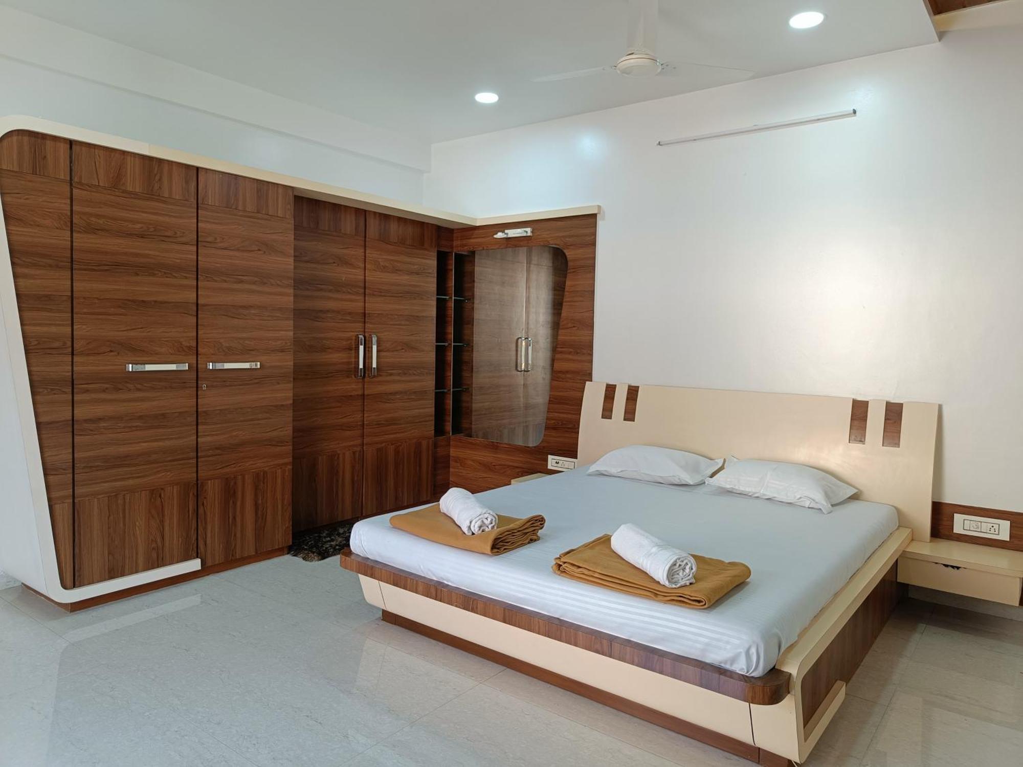 Rain Mist 4Bhk Luxury Villa With Private Pool Лонавала Экстерьер фото