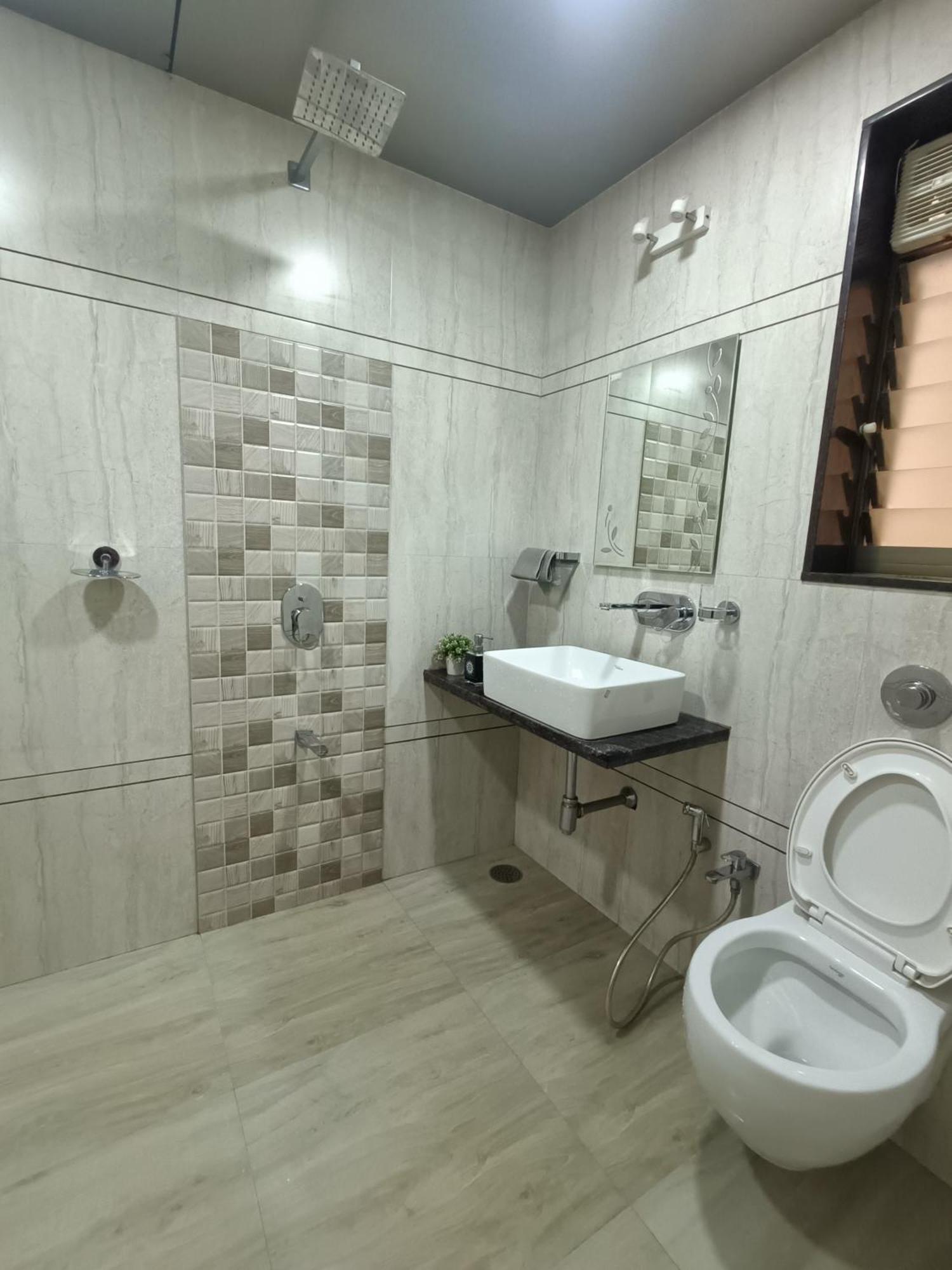 Rain Mist 4Bhk Luxury Villa With Private Pool Лонавала Экстерьер фото
