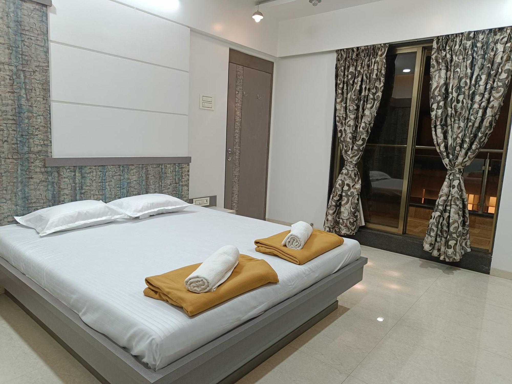 Rain Mist 4Bhk Luxury Villa With Private Pool Лонавала Экстерьер фото